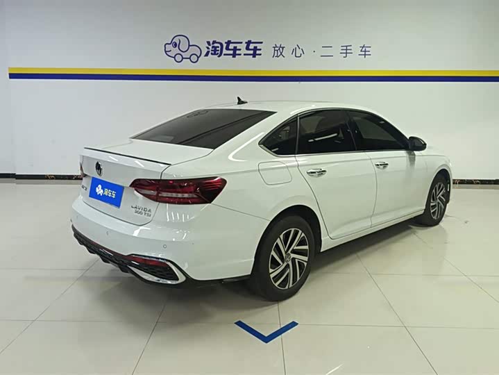 Фото 3 - Volkswagen Lavida