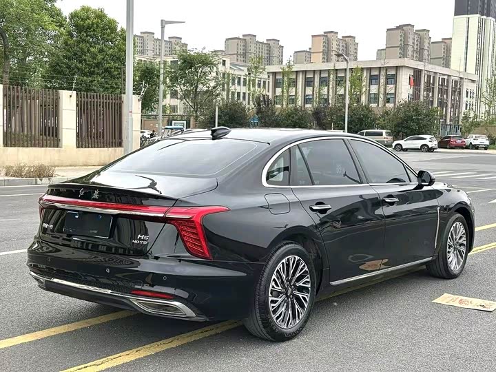Фото 7 - Hongqi H5
