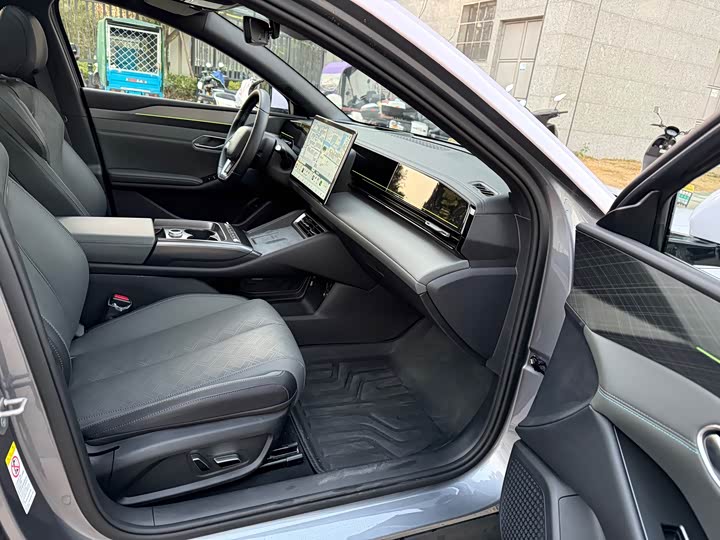 Фото 8 - BYD Qin L