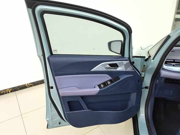 Фото 7 - Geely Geometry E Firefly