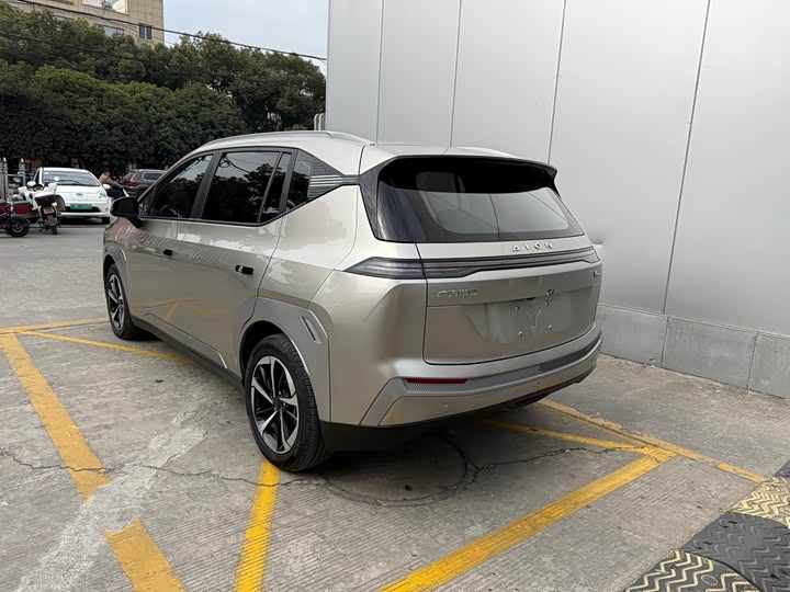 Фото 3 - GAC Aion Y