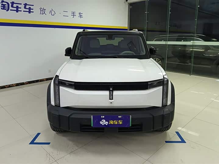 Фото 2 - Chery iCar 03