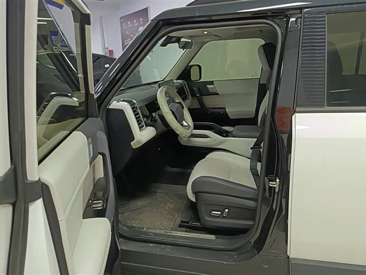 Фото 9 - Chery iCar 03