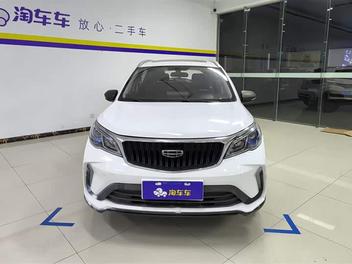 Фото 2 - Geely Vision X3