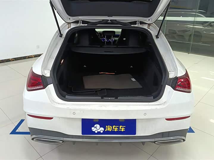 Фото 4 - Mercedes-Benz CLA-Class