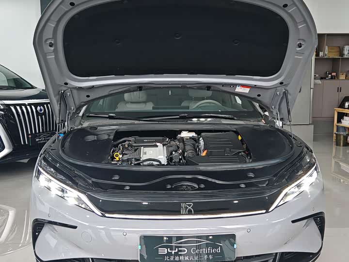 Фото 2 - BYD Han