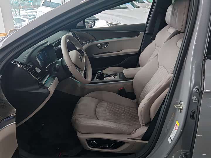 Фото 9 - BYD Han