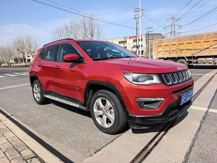 Фото 3 - Jeep Compass