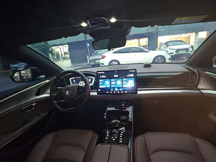 Фото 5 - BYD Han