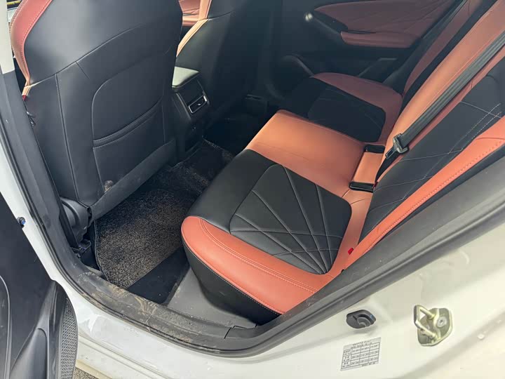 Фото 5 - Changan Eado Plus