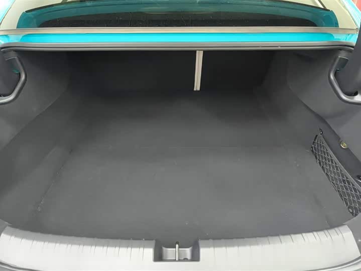 Фото 4 - Xiaomi SU7