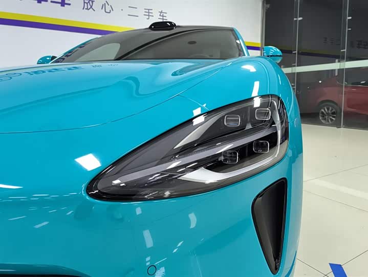 Фото 5 - Xiaomi SU7