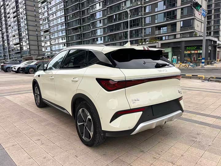 Фото 5 - BYD Yuan Plus