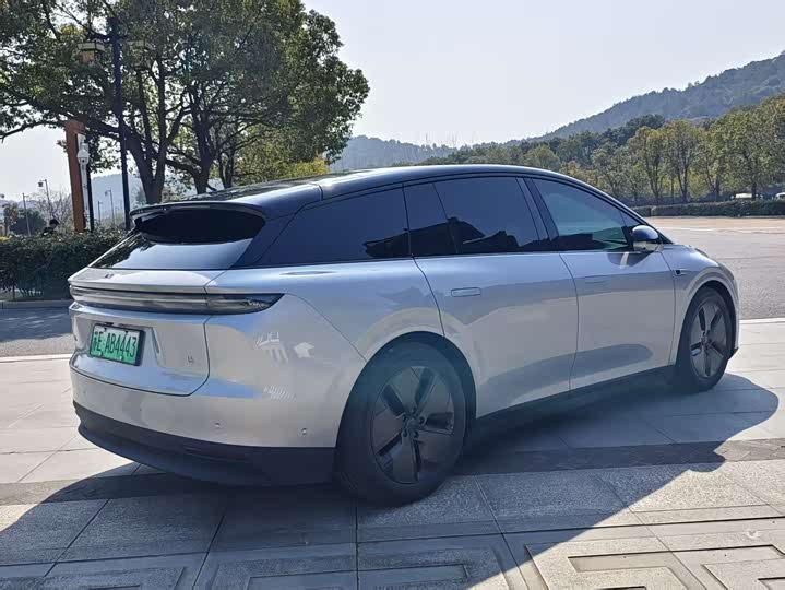 Фото 5 - LiXiang i6