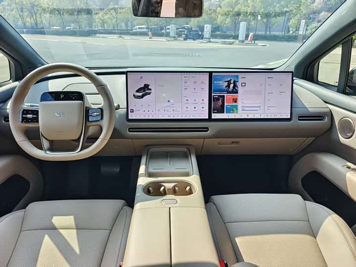 Фото 8 - LiXiang i6