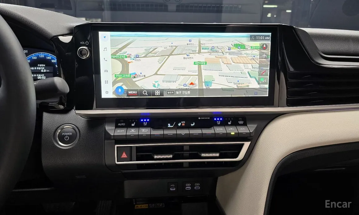 Фото 17 - Toyota Camry