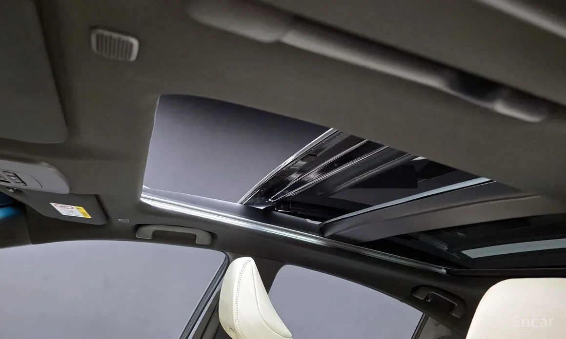 Фото 18 - Toyota Camry