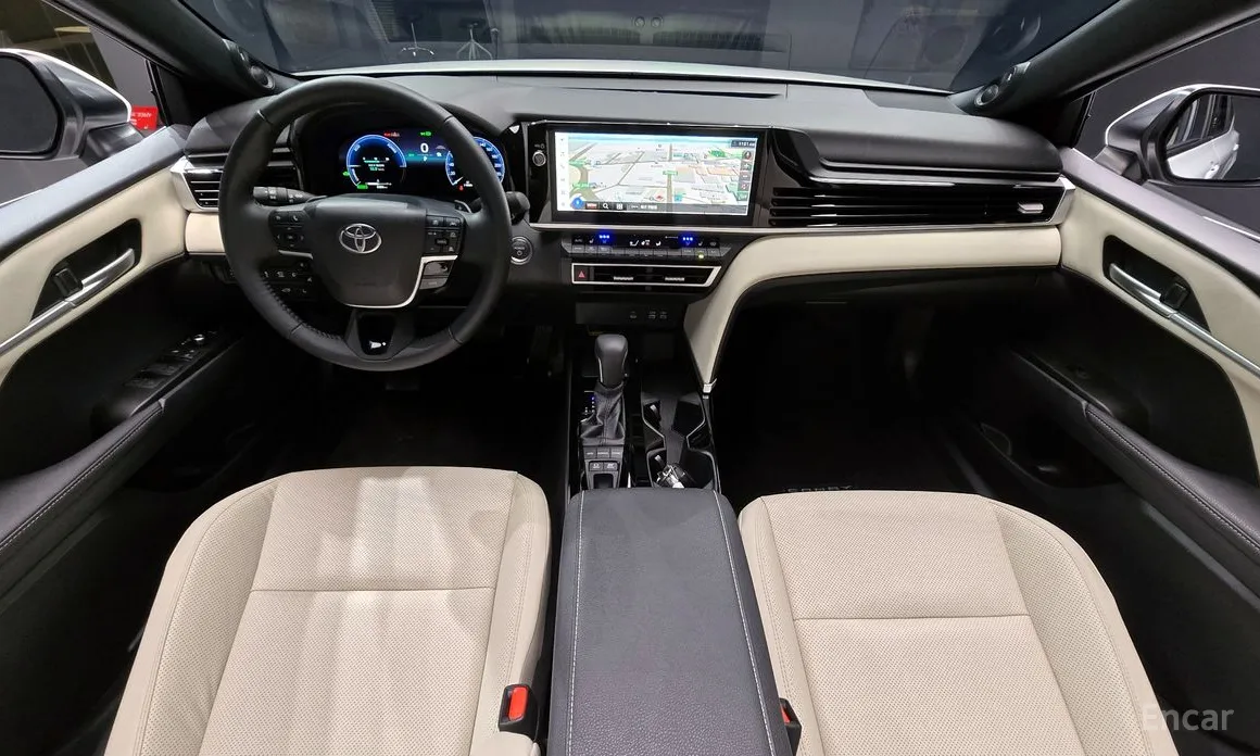 Фото 7 - Toyota Camry