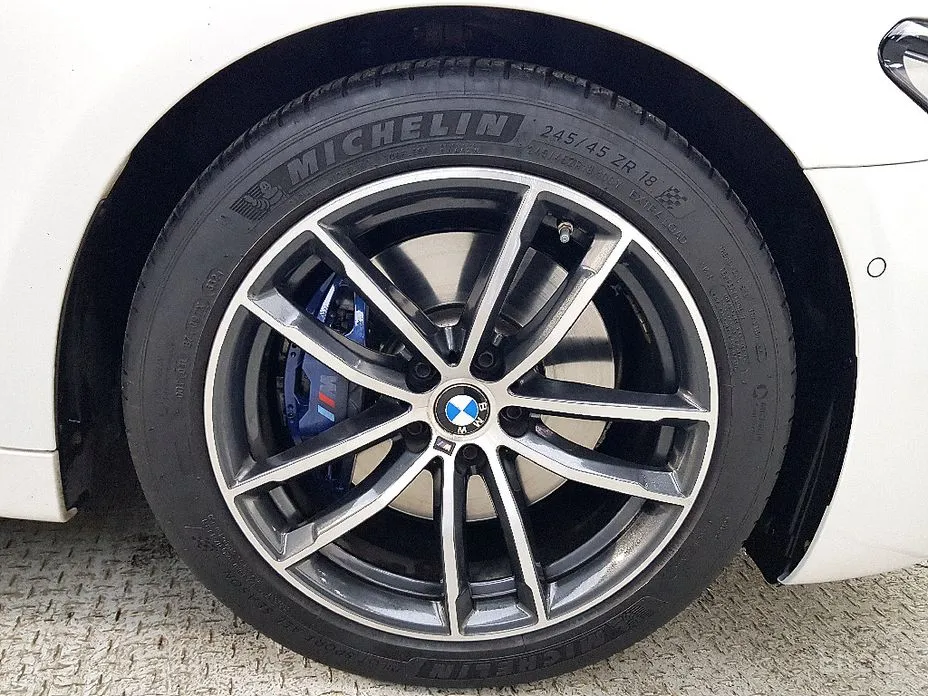 Фото 20 - BMW 5 Series