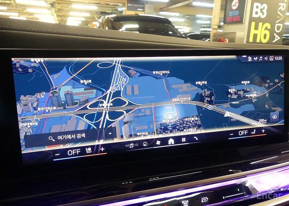 Фото 15 - BMW 7 Series