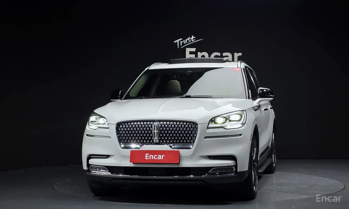 Фото 3 - Lincoln Aviator