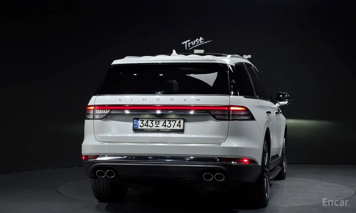 Фото 4 - Lincoln Aviator