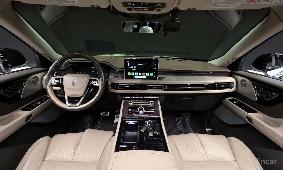 Фото 7 - Lincoln Aviator