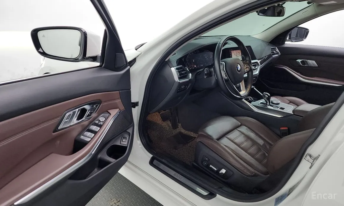 Фото 10 - BMW 3 Series