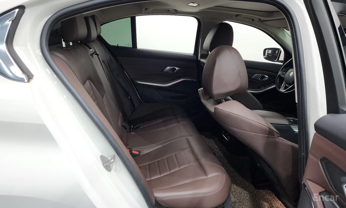 Фото 12 - BMW 3 Series