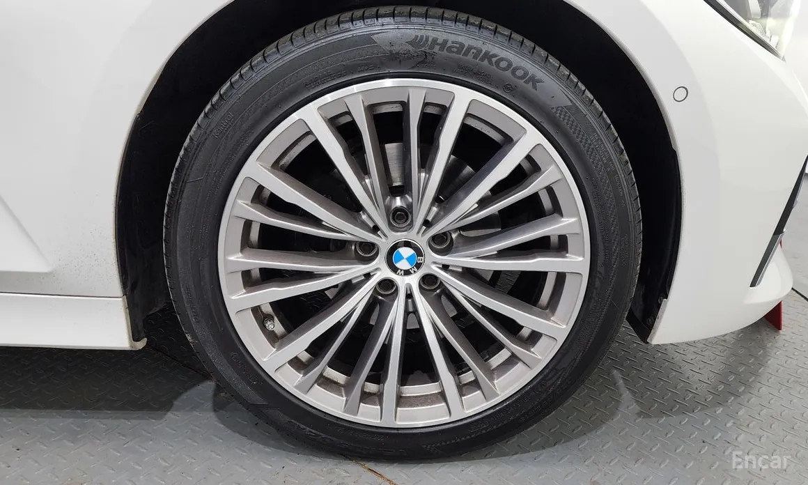 Фото 5 - BMW 3 Series