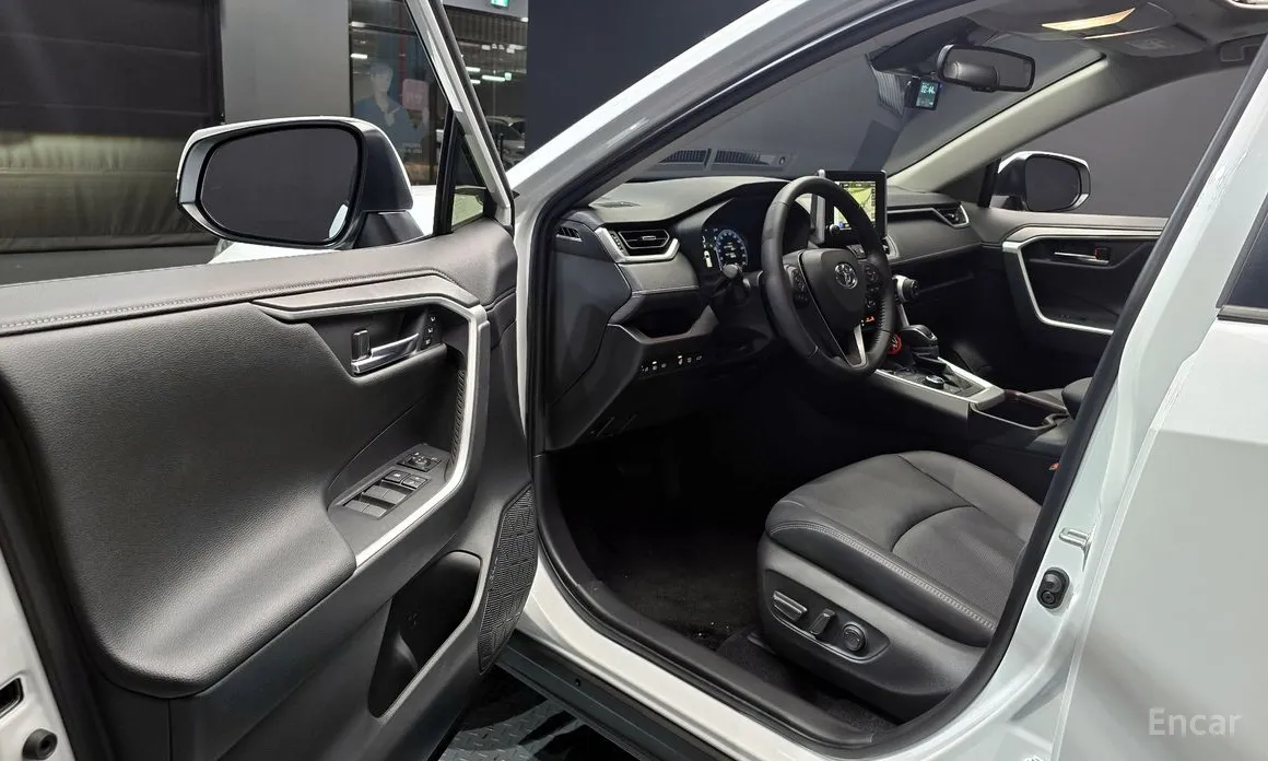 Toyota RAV4 2019 2,5 4WD Hybrid LTD