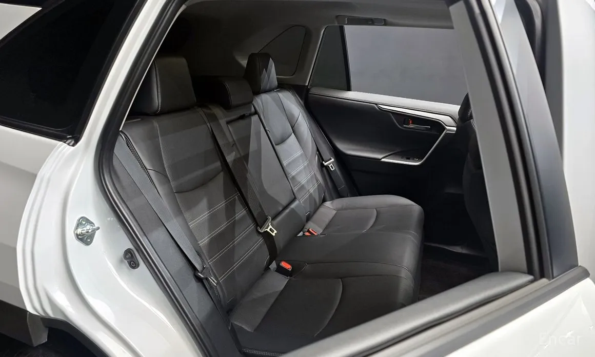 Toyota RAV4 2019 2,5 4WD Hybrid LTD