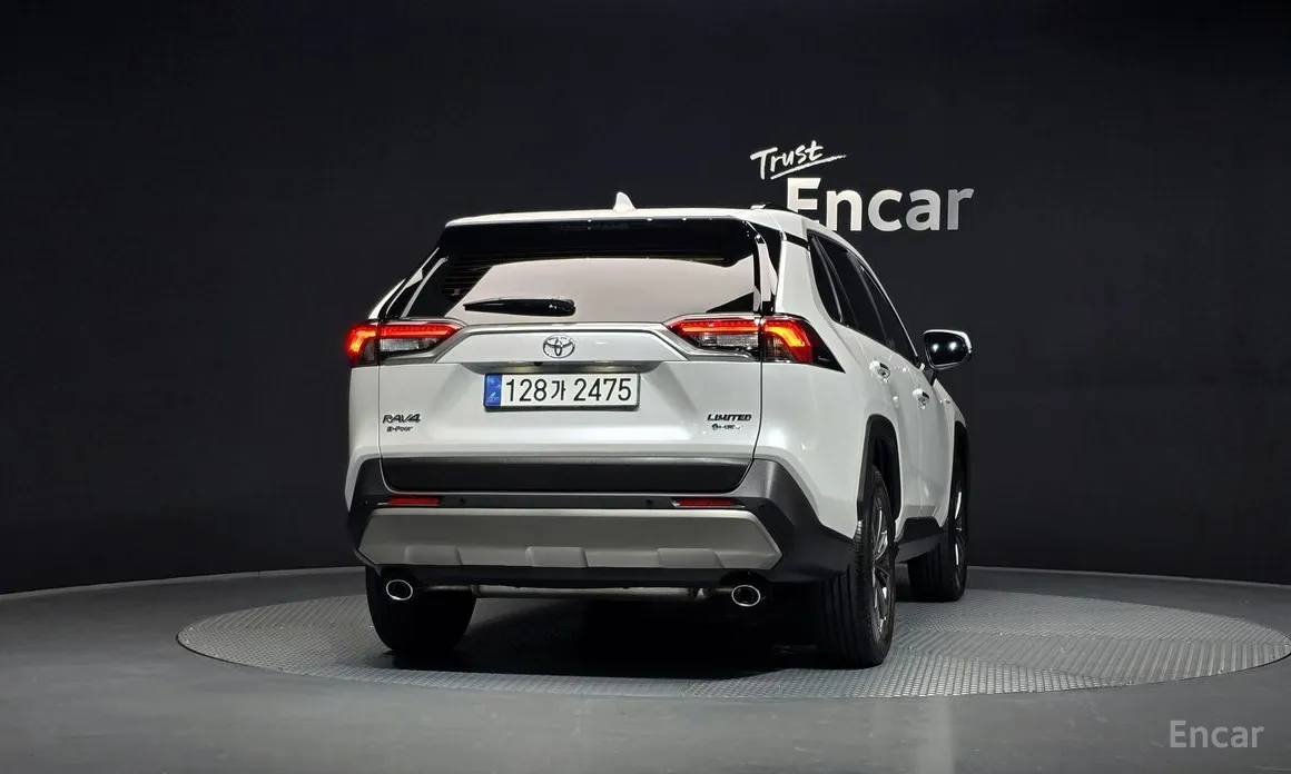 Toyota RAV4 2019 2,5 4WD Hybrid LTD