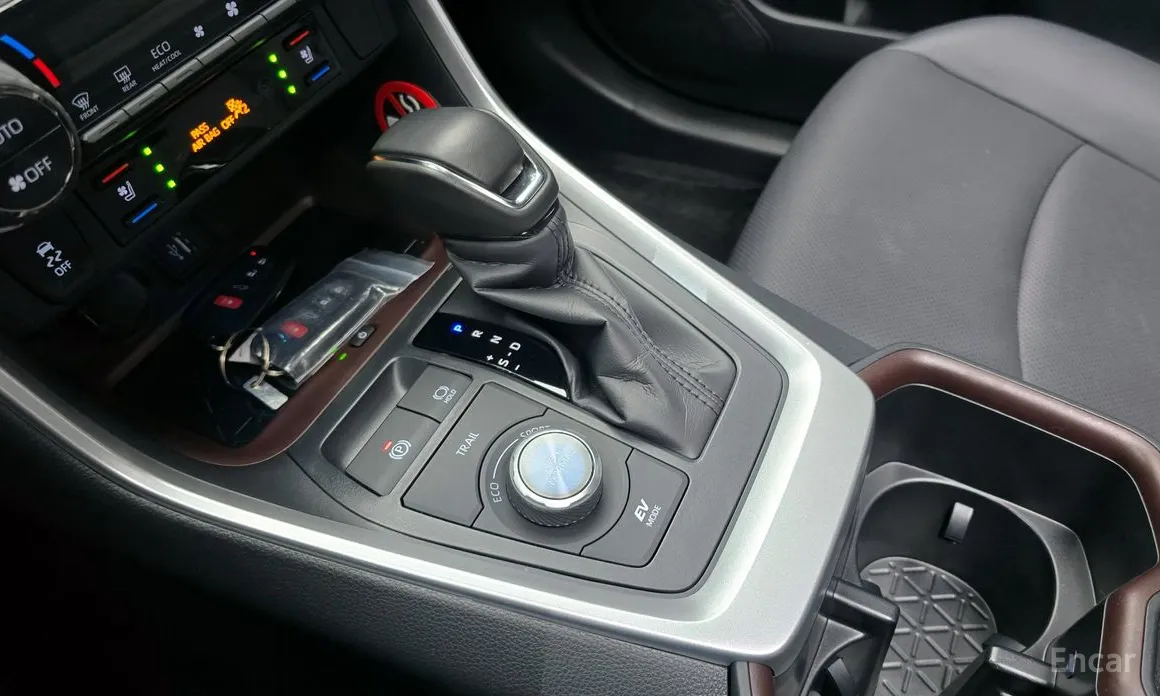 Toyota RAV4 2019 2,5 4WD Hybrid LTD