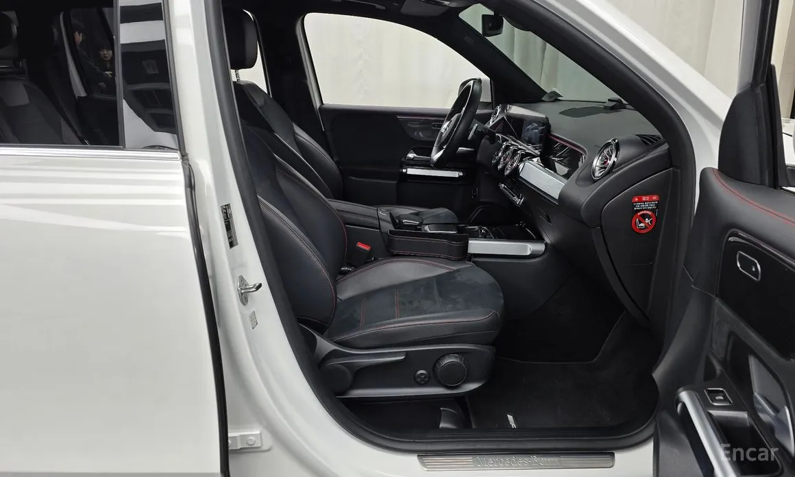 Mercedes-Benz GLB-Class 2020 GLB250 4MATIC
