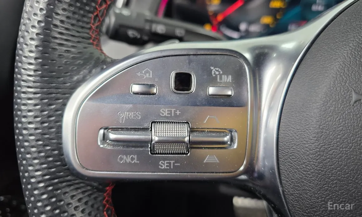 Mercedes-Benz GLB-Class 2020 GLB250 4MATIC