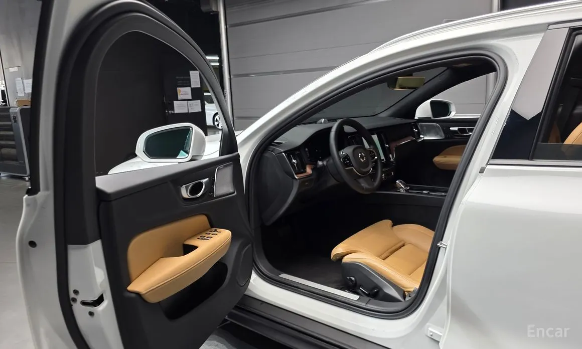 Фото 11 - Volvo V60