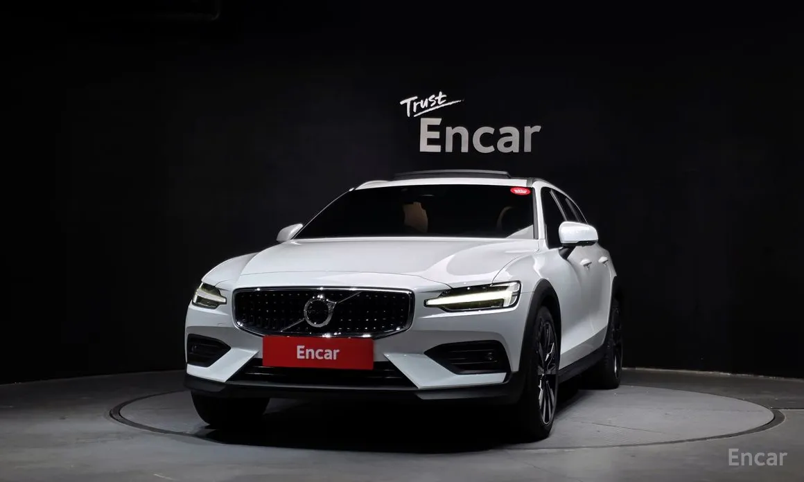 Фото 3 - Volvo V60