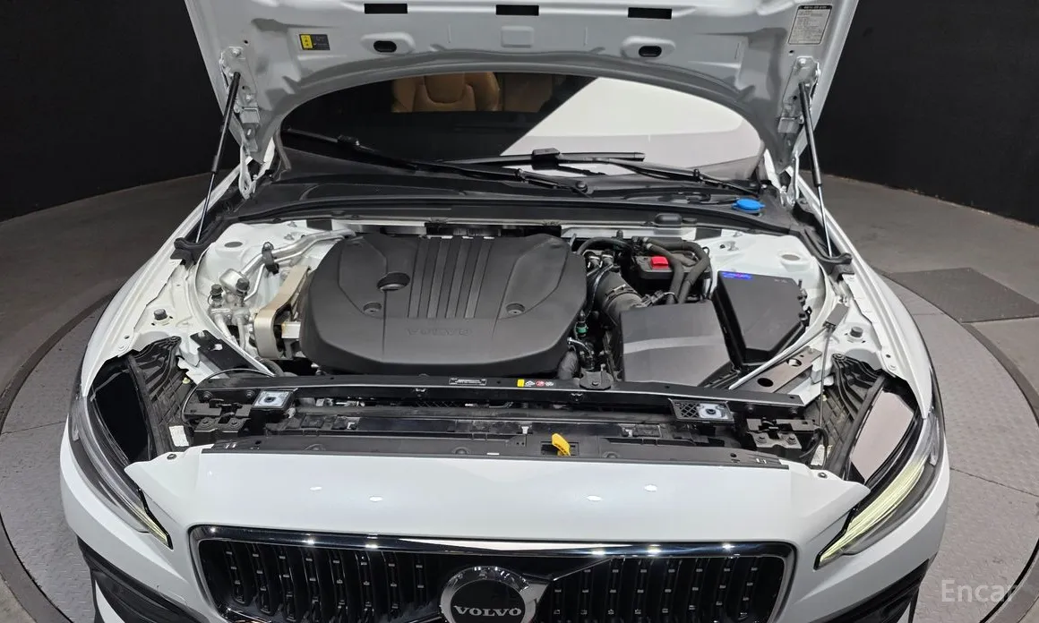 Фото 6 - Volvo V60