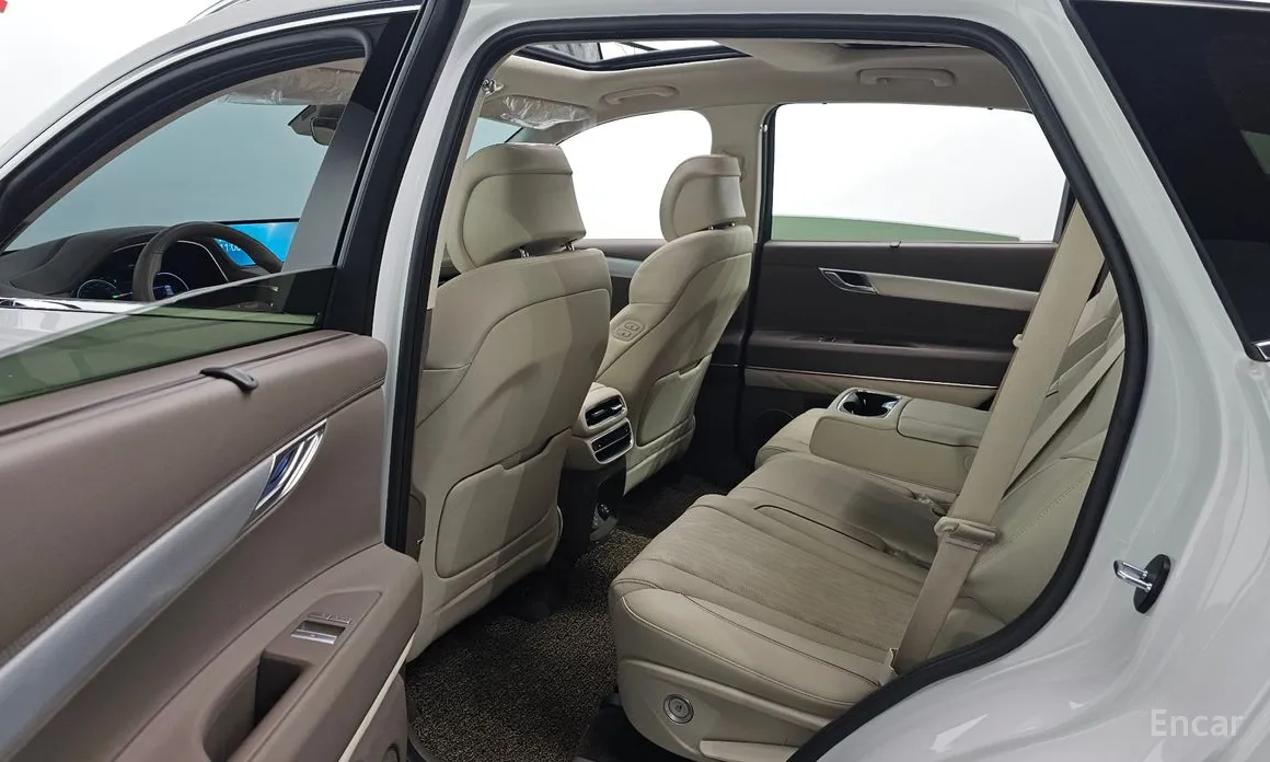 Фото 12 - Genesis GV80