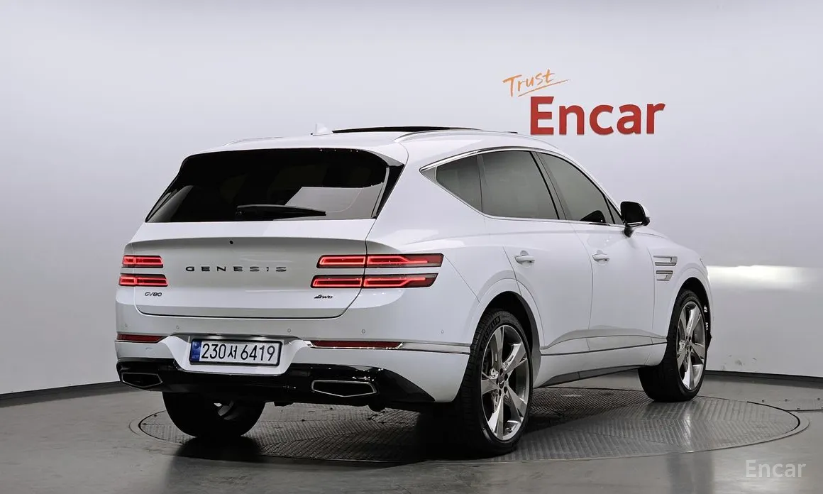 Фото 2 - Genesis GV80