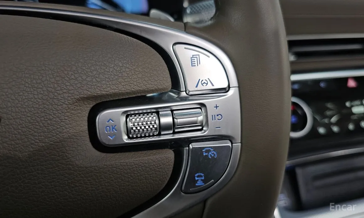 Фото 20 - Genesis GV80