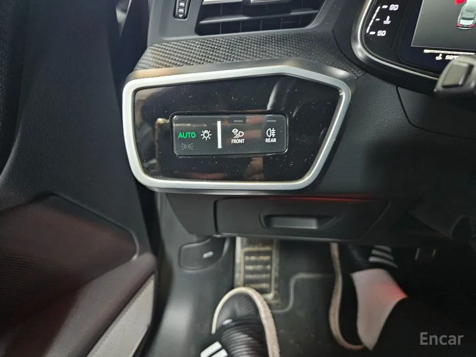 Фото 16 - Audi S6