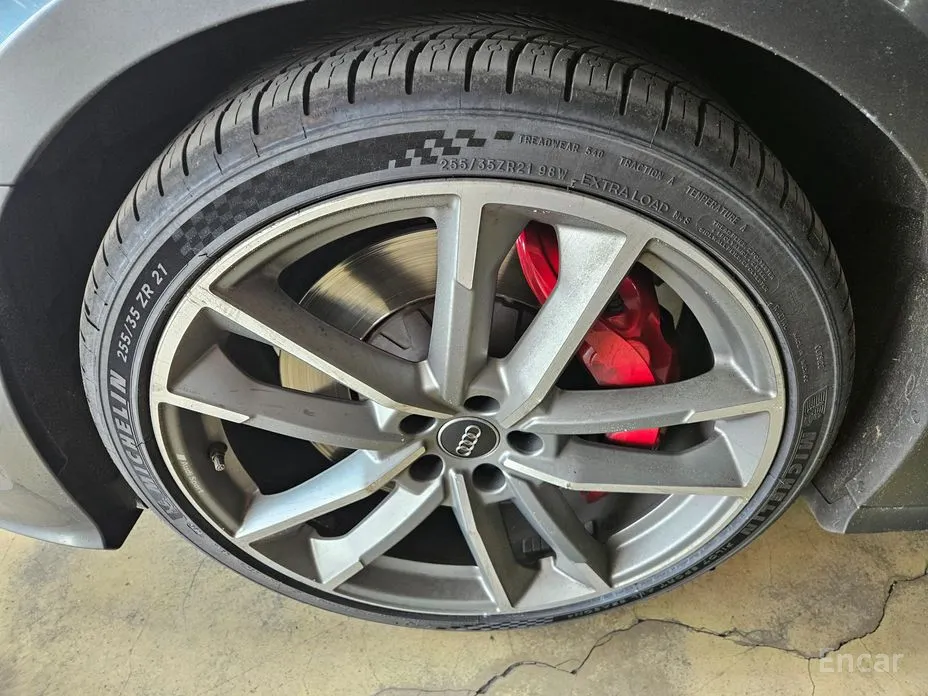 Фото 19 - Audi S6