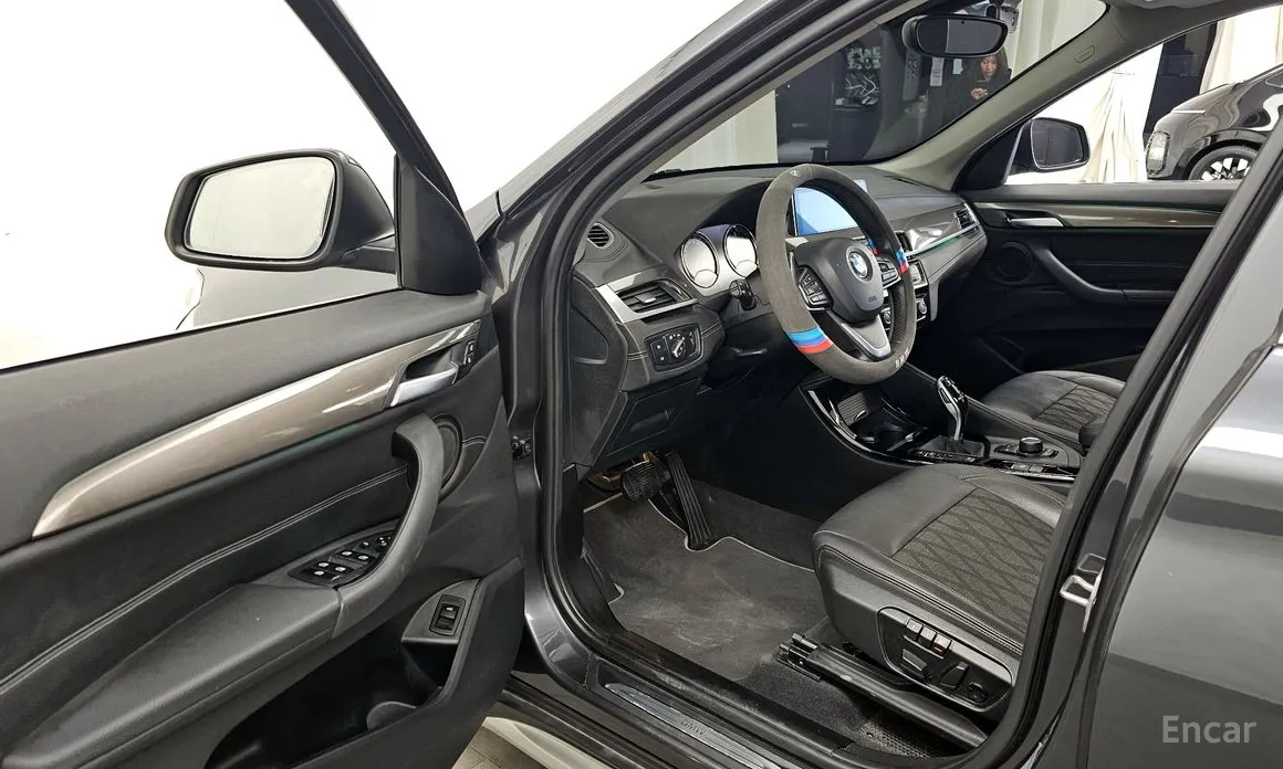 Фото 10 - BMW X1