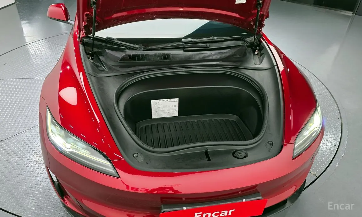 Фото 6 - Tesla Model 3