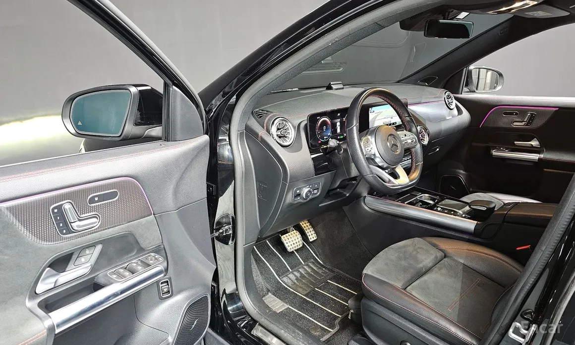 Фото 10 - Mercedes-Benz EQA