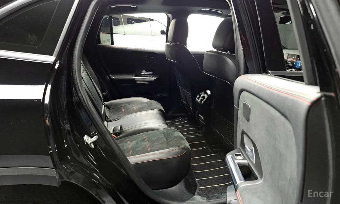 Фото 12 - Mercedes-Benz EQA