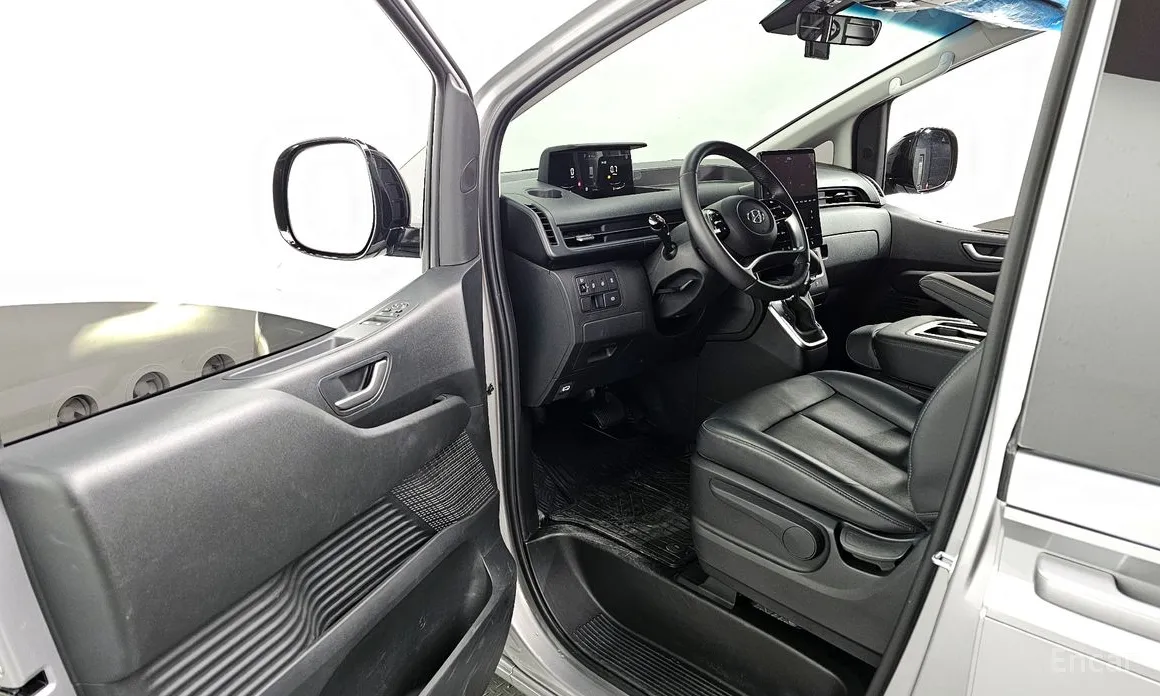 Фото 10 - Hyundai Staria