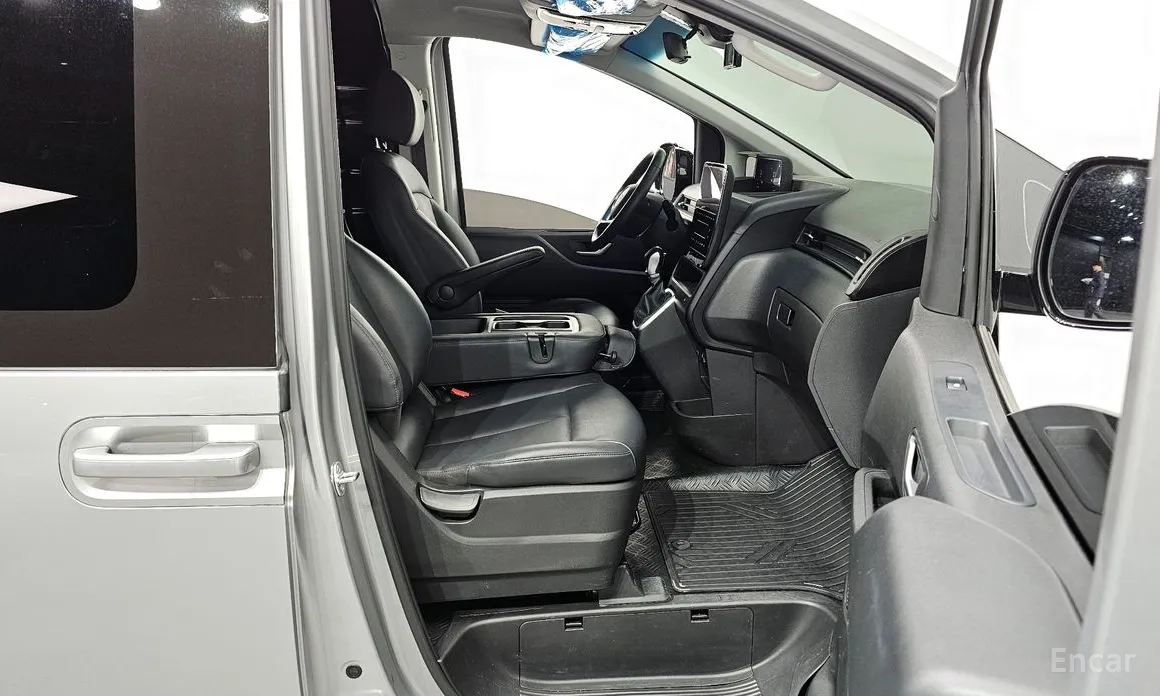 Фото 11 - Hyundai Staria